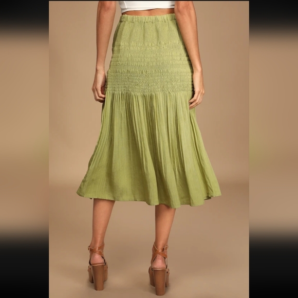 Lulus Out In The Sun Lime Green Smocked Midi Skirt - Size S - Picture 4 of 7